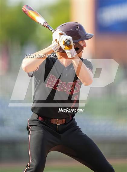 Thumbnail 3 in Warren Central vs George County (MSHAA 6A Final - Game 2) photogallery.