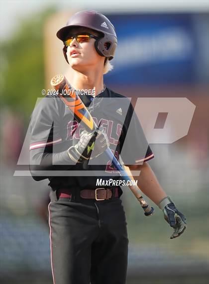 Thumbnail 2 in Warren Central vs George County (MSHAA 6A Final - Game 2) photogallery.