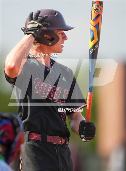 Thumbnail 3 in Warren Central vs George County (MSHAA 6A Final - Game 2) photogallery.