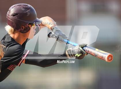 Thumbnail 1 in Warren Central vs George County (MSHAA 6A Final - Game 2) photogallery.