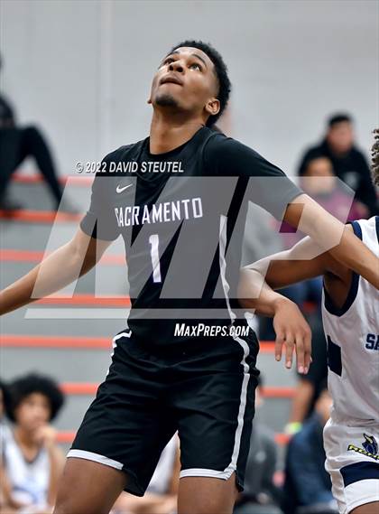 Thumbnail 1 in Sacramento vs. River City (Tiger Classic) photogallery.