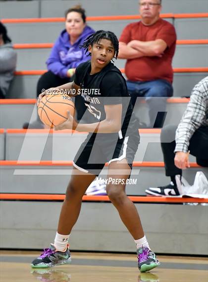 Thumbnail 3 in Sacramento vs. River City (Tiger Classic) photogallery.