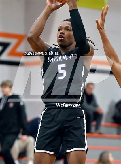 Thumbnail 1 in Sacramento vs. River City (Tiger Classic) photogallery.