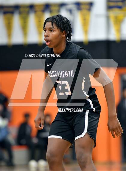 Thumbnail 2 in Sacramento vs. River City (Tiger Classic) photogallery.