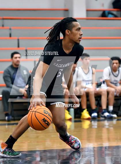 Thumbnail 3 in Sacramento vs. River City (Tiger Classic) photogallery.