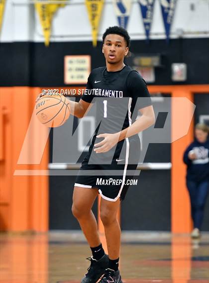 Thumbnail 1 in Sacramento vs. River City (Tiger Classic) photogallery.
