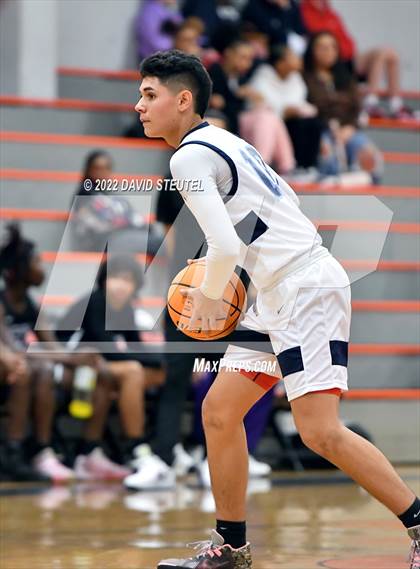 Thumbnail 3 in Sacramento vs. River City (Tiger Classic) photogallery.
