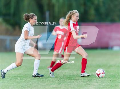 Thumbnail 3 in Daniel Boone @ Dobyns-Bennett photogallery.