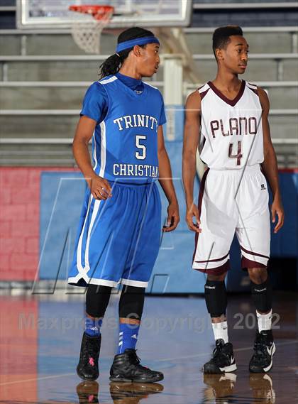 Thumbnail 1 in Plano vs. Cedar Valley Christian (Thanksgiving Hoopfest) photogallery.