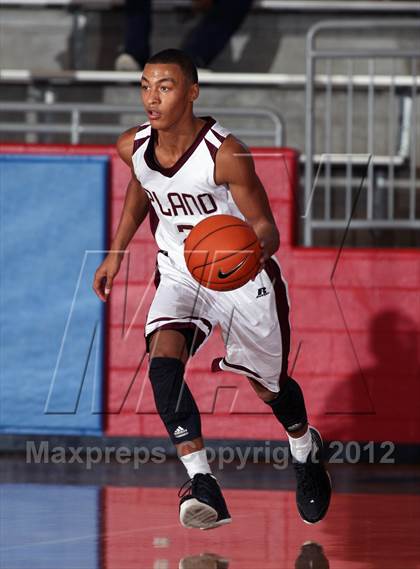 Thumbnail 3 in Plano vs. Cedar Valley Christian (Thanksgiving Hoopfest) photogallery.