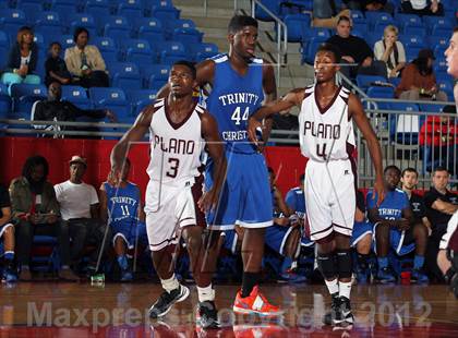 Thumbnail 1 in Plano vs. Cedar Valley Christian (Thanksgiving Hoopfest) photogallery.