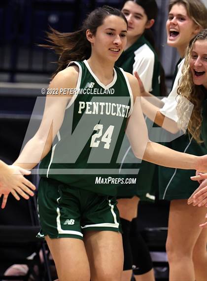 Thumbnail 3 in Pentucket Regional vs Andover (Commonwealth Christmas Classic) photogallery.