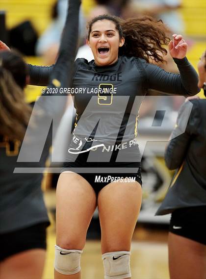 Thumbnail 2 in Carroll vs Fossil Ridge photogallery.