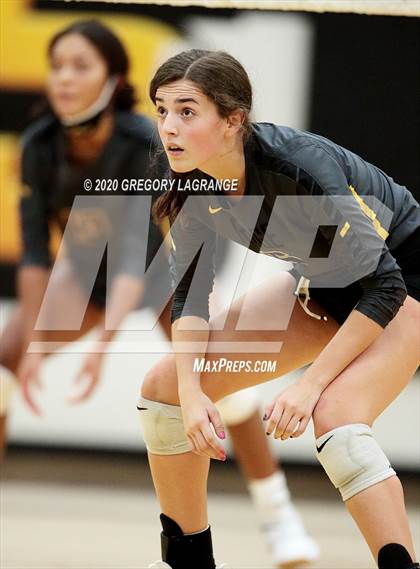 Thumbnail 1 in Carroll vs Fossil Ridge photogallery.