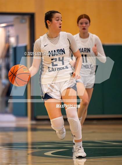 Thumbnail 2 in Marin Catholic vs. Pinole Valley (Sabrina Ionescu SI20 Showcase) photogallery.