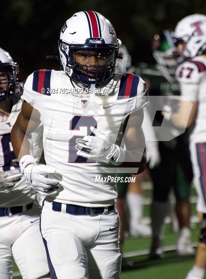Thumbnail 1 in Strake Jesuit vs Tompkins (UIL Football 6A D1 Bi-District) photogallery.