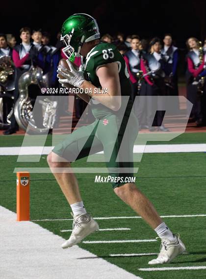 Thumbnail 2 in Strake Jesuit vs Tompkins (UIL Football 6A D1 Bi-District) photogallery.