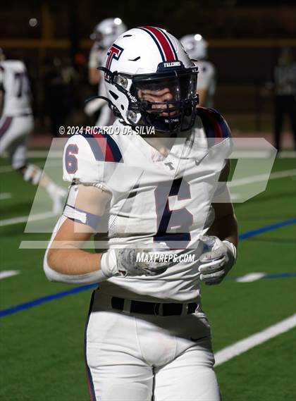 Thumbnail 2 in Strake Jesuit vs Tompkins (UIL Football 6A D1 Bi-District) photogallery.