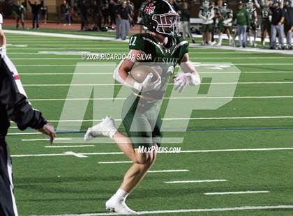 Thumbnail 1 in Strake Jesuit vs Tompkins (UIL Football 6A D1 Bi-District) photogallery.