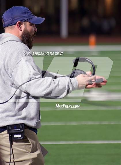 Thumbnail 2 in Strake Jesuit vs Tompkins (UIL Football 6A D1 Bi-District) photogallery.