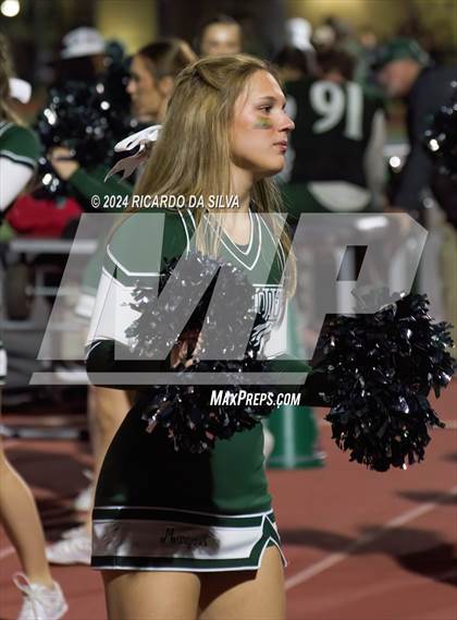 Thumbnail 2 in Strake Jesuit vs Tompkins (UIL Football 6A D1 Bi-District) photogallery.