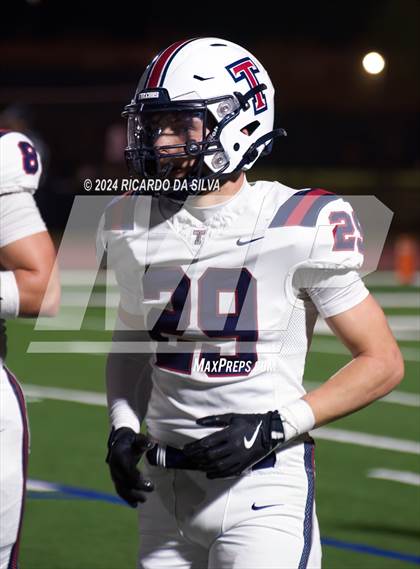 Thumbnail 3 in Strake Jesuit vs Tompkins (UIL Football 6A D1 Bi-District) photogallery.