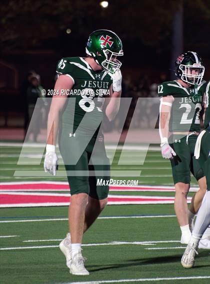 Thumbnail 1 in Strake Jesuit vs Tompkins (UIL Football 6A D1 Bi-District) photogallery.