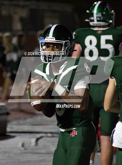 Thumbnail 1 in Strake Jesuit vs Tompkins (UIL Football 6A D1 Bi-District) photogallery.