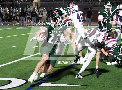 Thumbnail 3 in Strake Jesuit vs Tompkins (UIL Football 6A D1 Bi-District) photogallery.
