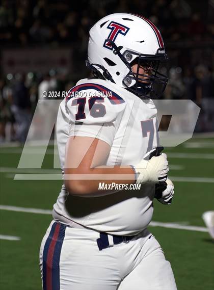 Thumbnail 1 in Strake Jesuit vs Tompkins (UIL Football 6A D1 Bi-District) photogallery.