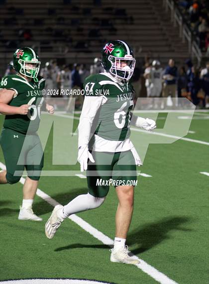 Thumbnail 3 in Strake Jesuit vs Tompkins (UIL Football 6A D1 Bi-District) photogallery.