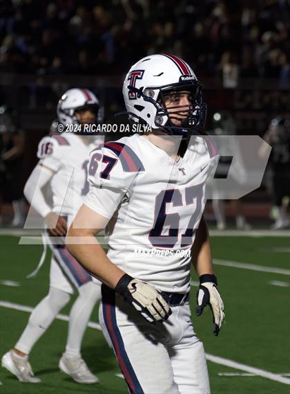 Thumbnail 3 in Strake Jesuit vs Tompkins (UIL Football 6A D1 Bi-District) photogallery.