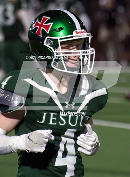 Thumbnail 1 in Strake Jesuit vs Tompkins (UIL Football 6A D1 Bi-District) photogallery.