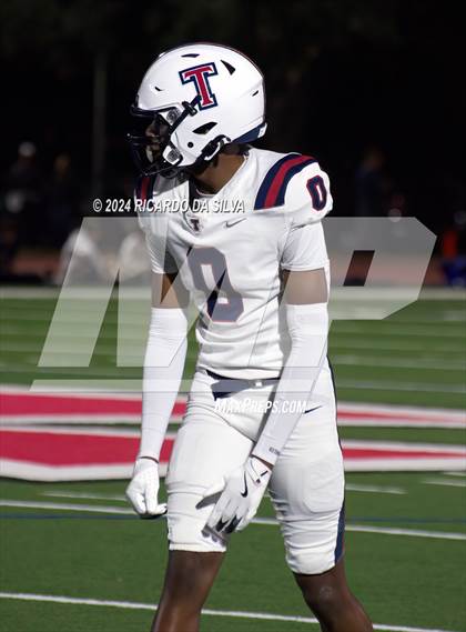 Thumbnail 1 in Strake Jesuit vs Tompkins (UIL Football 6A D1 Bi-District) photogallery.