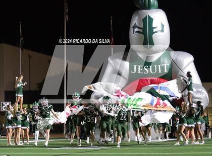 Thumbnail 1 in Strake Jesuit vs Tompkins (UIL Football 6A D1 Bi-District) photogallery.