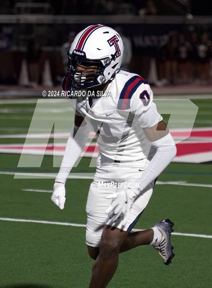 Thumbnail 3 in Strake Jesuit vs Tompkins (UIL Football 6A D1 Bi-District) photogallery.