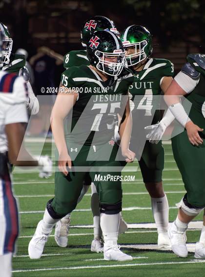 Thumbnail 1 in Strake Jesuit vs Tompkins (UIL Football 6A D1 Bi-District) photogallery.