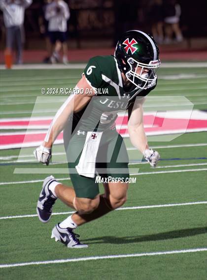 Thumbnail 3 in Strake Jesuit vs Tompkins (UIL Football 6A D1 Bi-District) photogallery.