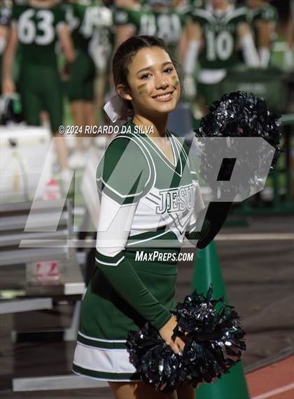 Thumbnail 1 in Strake Jesuit vs Tompkins (UIL Football 6A D1 Bi-District) photogallery.