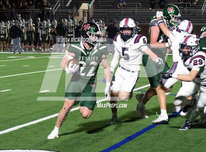 Thumbnail 2 in Strake Jesuit vs Tompkins (UIL Football 6A D1 Bi-District) photogallery.