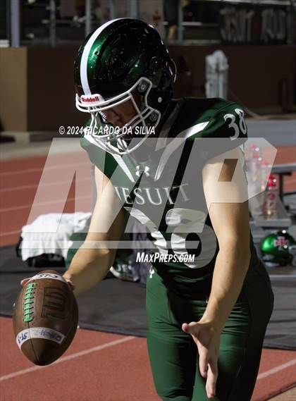 Thumbnail 3 in Strake Jesuit vs Tompkins (UIL Football 6A D1 Bi-District) photogallery.