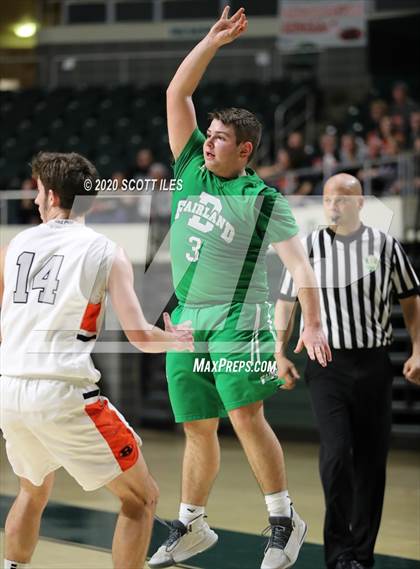 Thumbnail 1 in Fairland vs. Ridgewood (OHSAA D3 Regional Semifinal) photogallery.