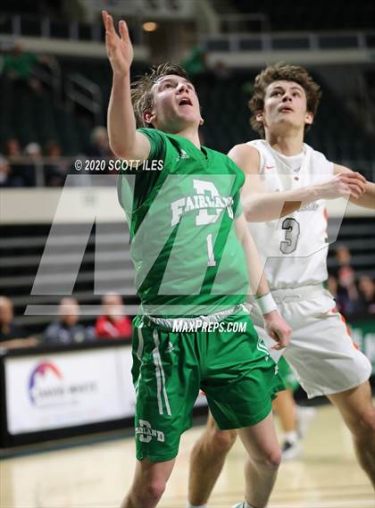 Thumbnail 2 in Fairland vs. Ridgewood (OHSAA D3 Regional Semifinal) photogallery.