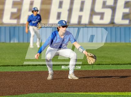Thumbnail 1 in Moore @ Deer Creek photogallery.