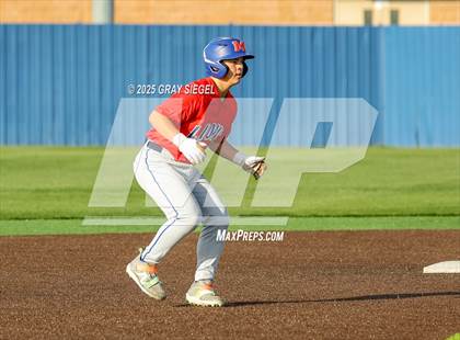 Thumbnail 1 in Moore @ Deer Creek photogallery.