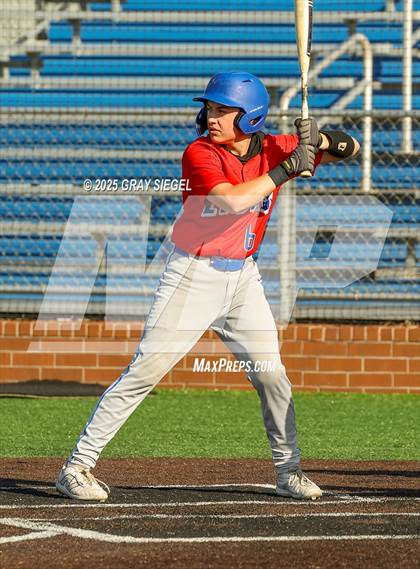 Thumbnail 1 in Moore @ Deer Creek photogallery.