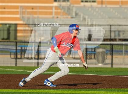 Thumbnail 1 in Moore @ Deer Creek photogallery.