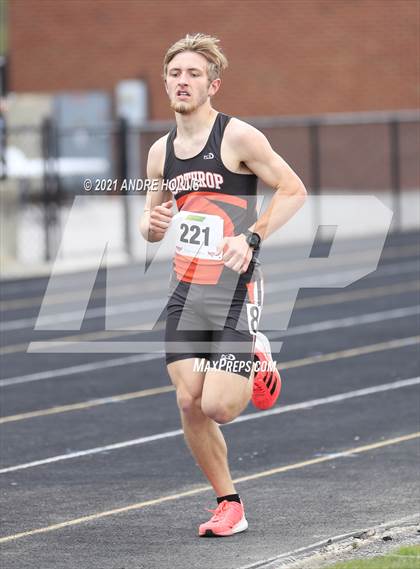 Thumbnail 2 in Fort Wayne North Side Relays photogallery.
