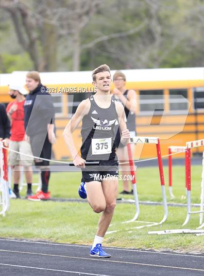 Thumbnail 1 in Fort Wayne North Side Relays photogallery.