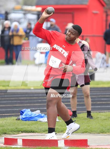 Thumbnail 1 in Fort Wayne North Side Relays photogallery.